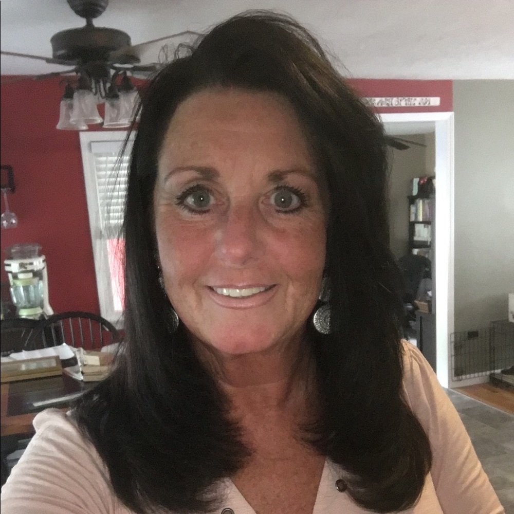Meet your Posher, Kimberly